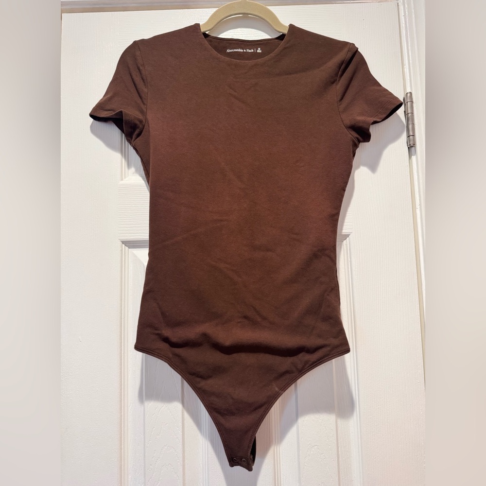 Abercrombie Cotton Blend Short Sleeve Tee Bodysuit - Brown - Medium
